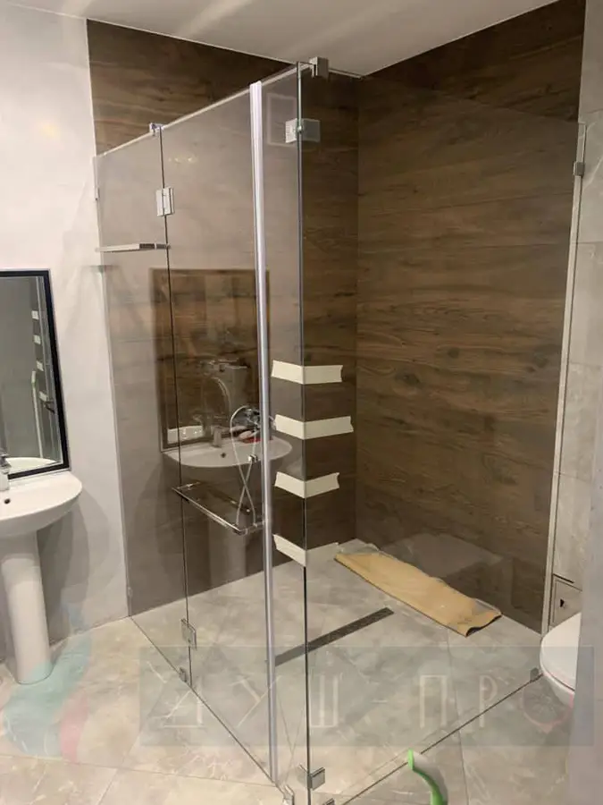Corner · hinged