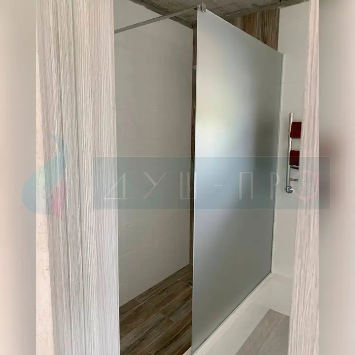 Fixed panel
