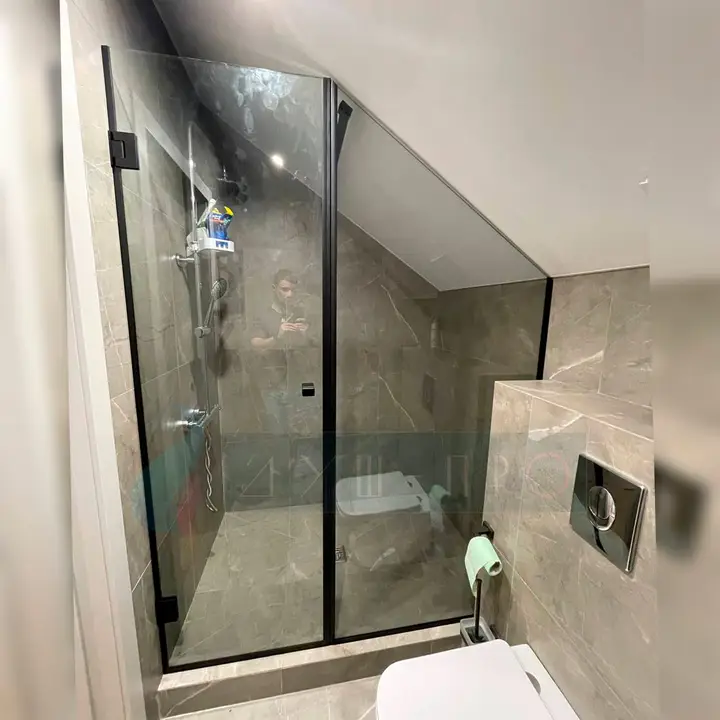 Alcove · hinged